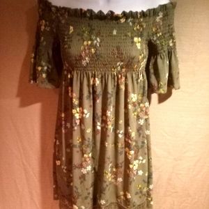 Off shoulder sundress..size small